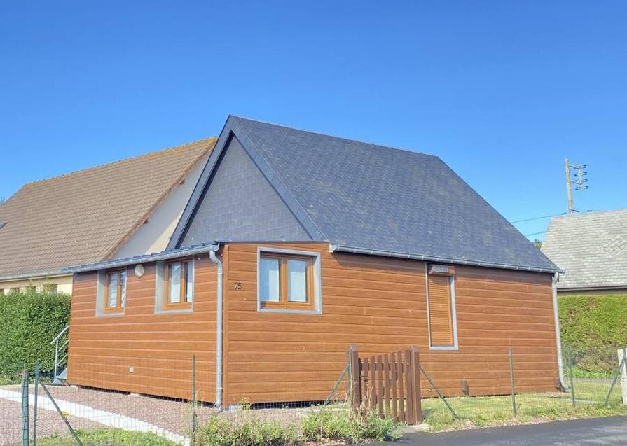 Chaleureux Chalet En Bord De Mer Merville-Franceville-Plage Exterior foto
